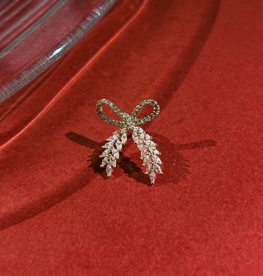 Mini Bow Brooch